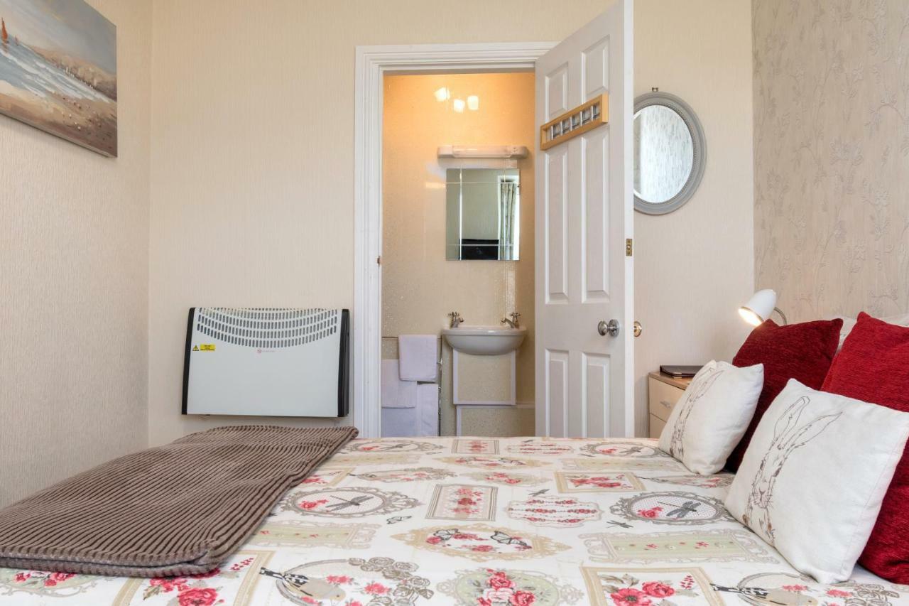 Awel Mor Hotel Criccieth Buitenkant foto